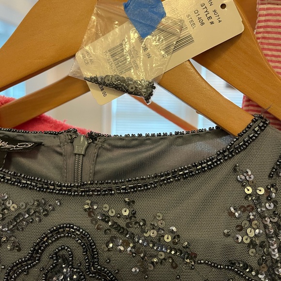 Elegant embellished beaded mesh steel blueish / grey Gown Pisarro Nights size 2 - Picture 5 of 14